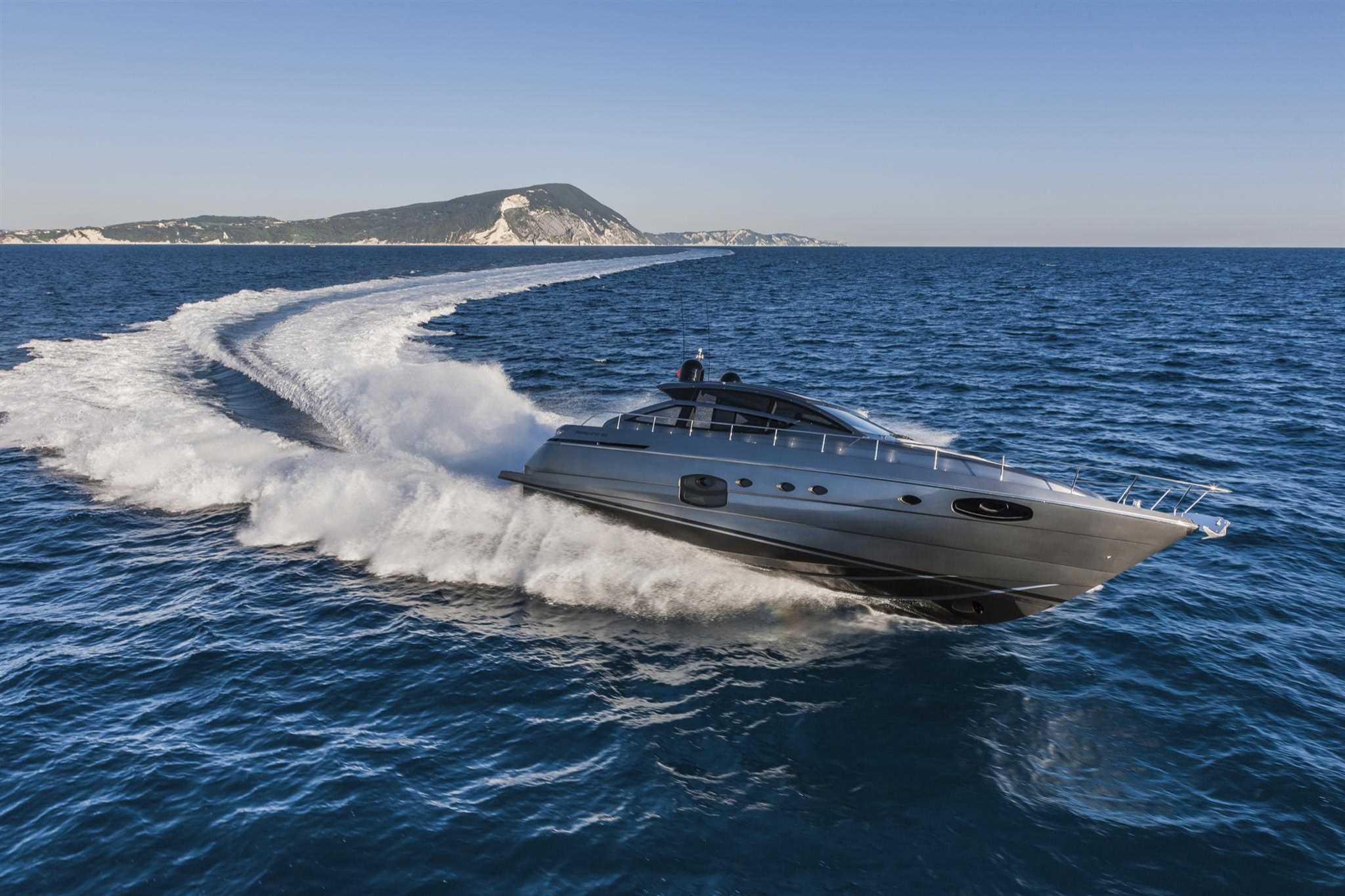 Pershing 62