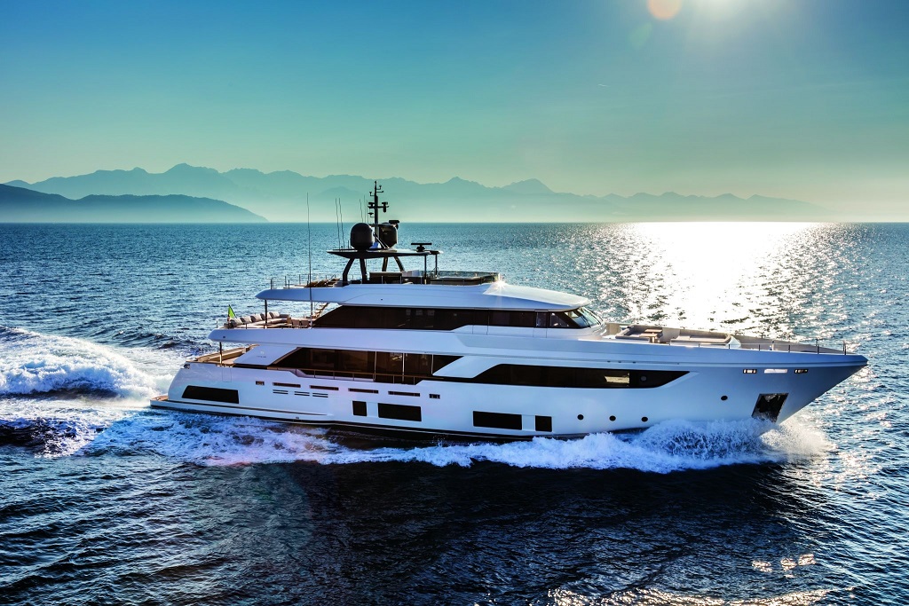 Custom Line Navetta 37